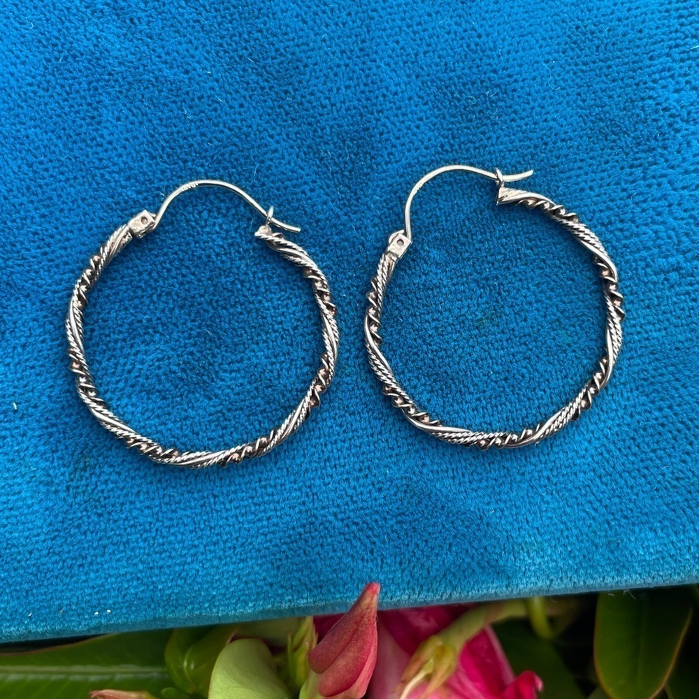 10k Gold Hoops​​​​​​​